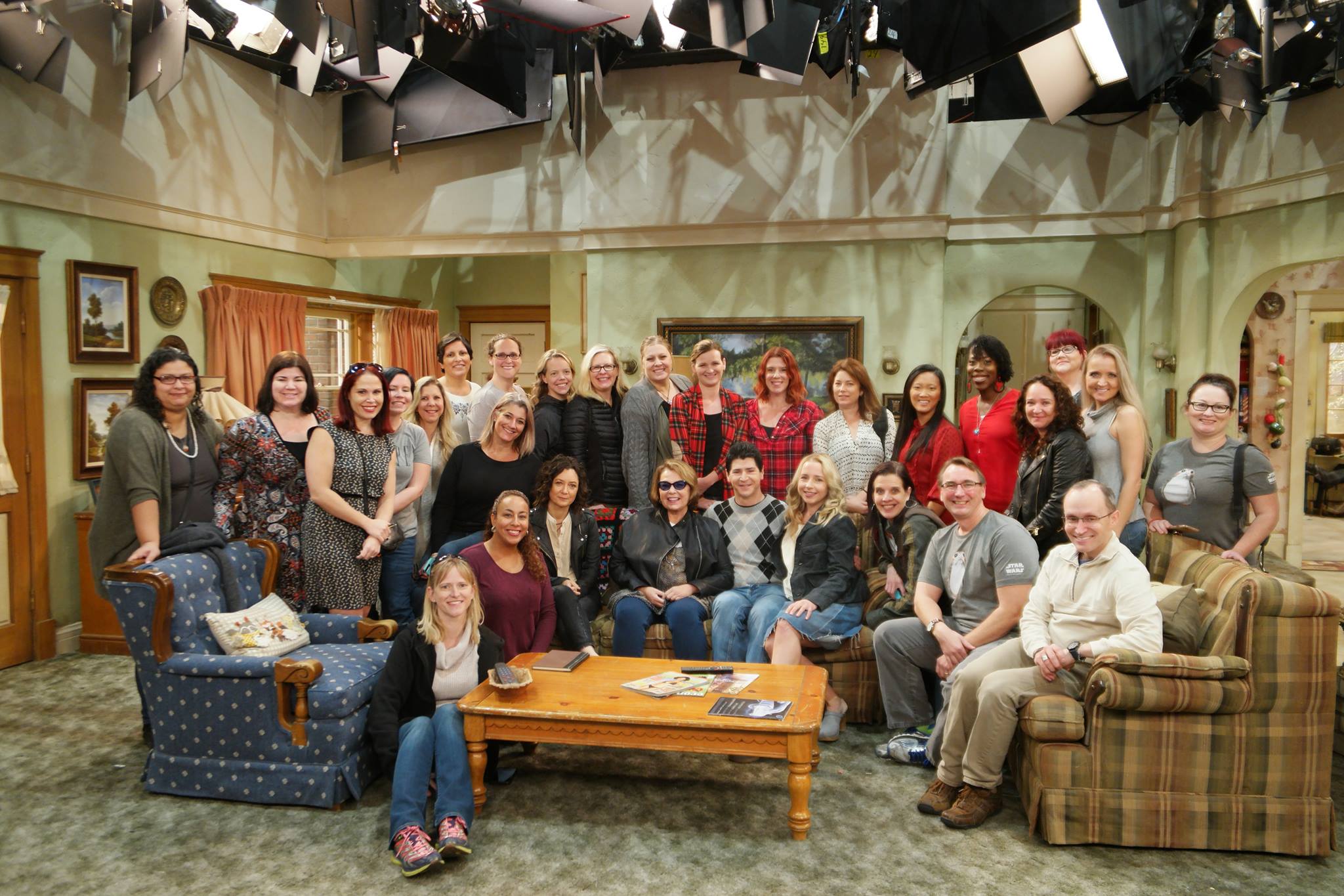 Roseanne Set Photos and Exclusive Cast Interview